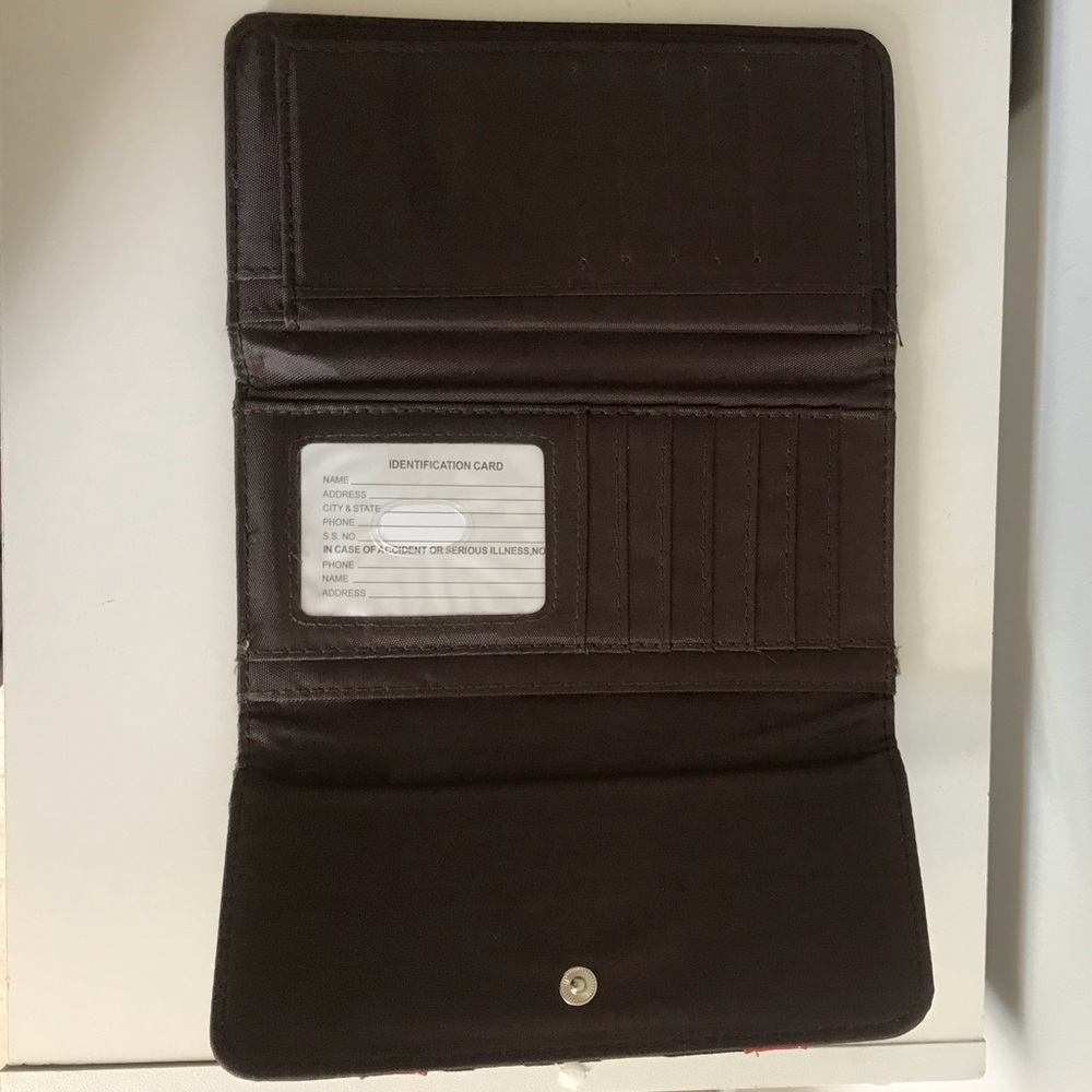 GUESS Snap Closure Wallet - Picture 4 of 7